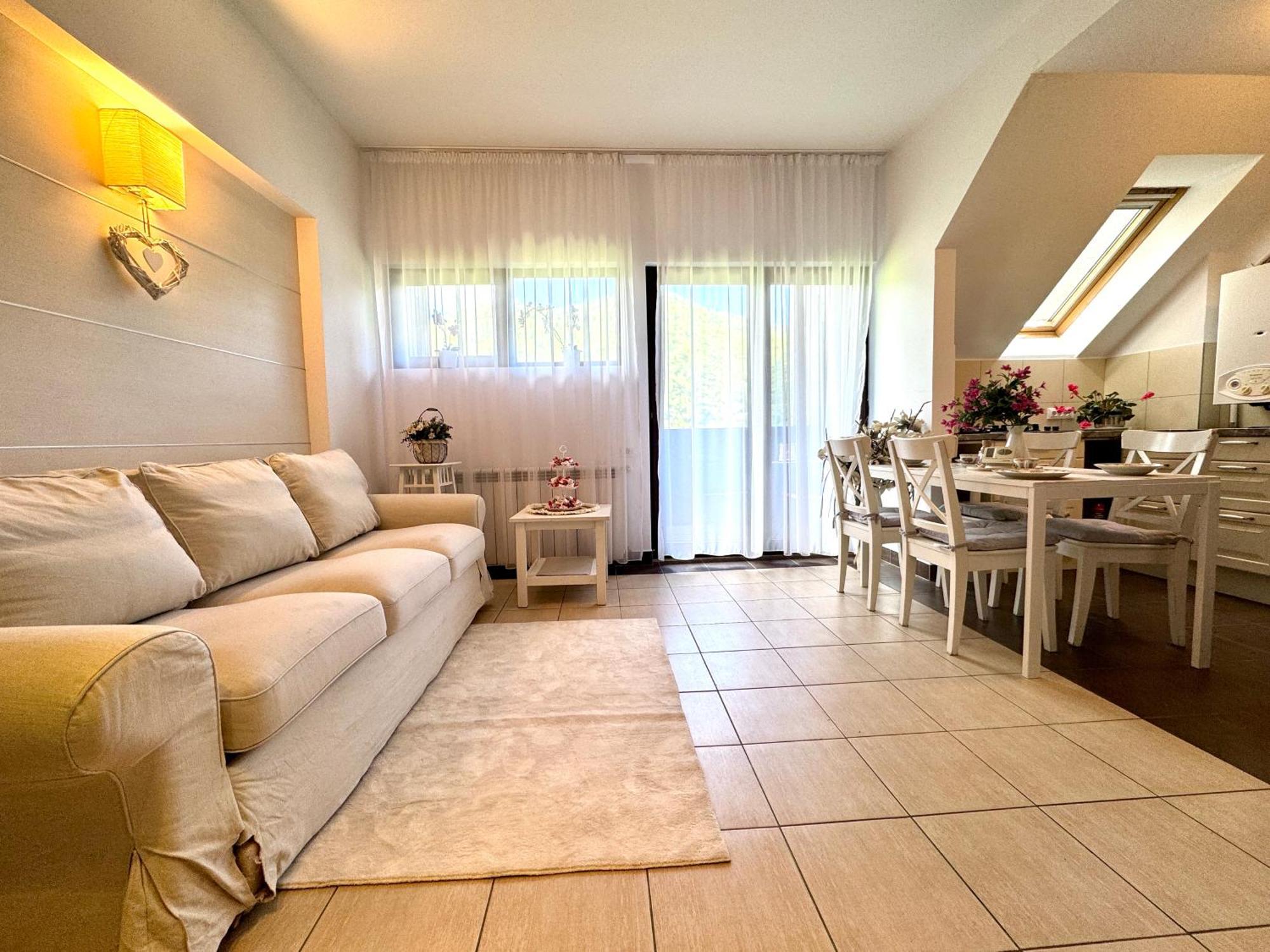 The Royal Nest Apartament Sinaia
